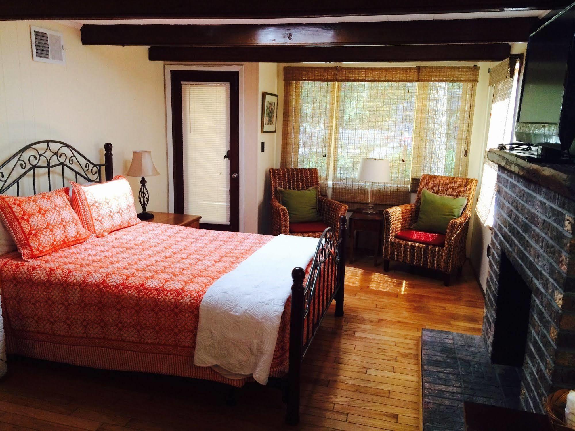 Meris Gardens B&B Bethany Beach Bagian luar foto