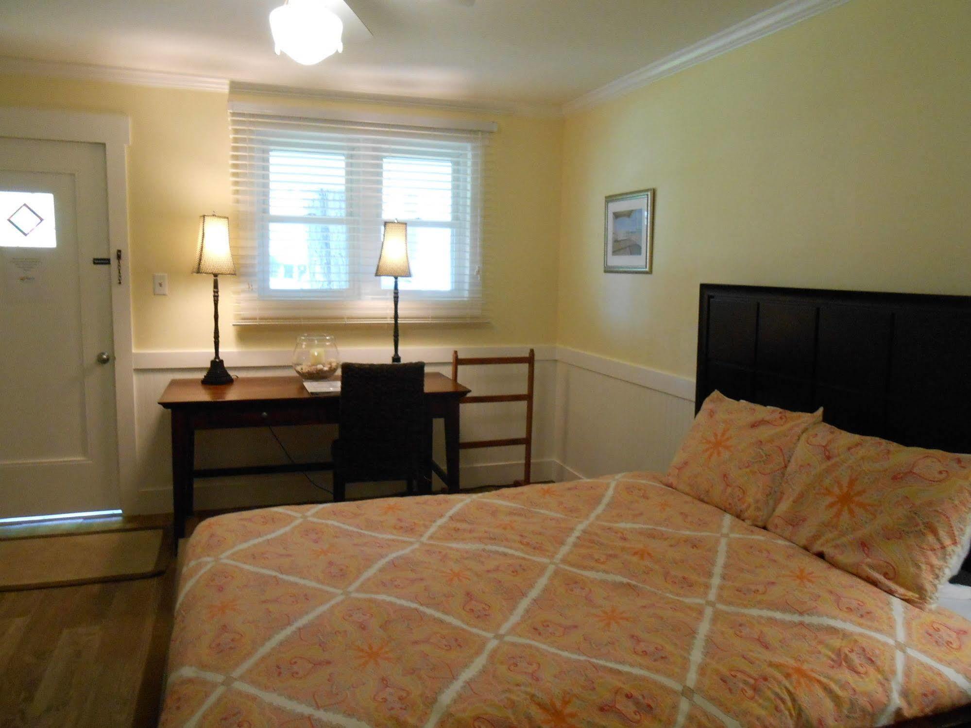 Meris Gardens B&B Bethany Beach Bagian luar foto