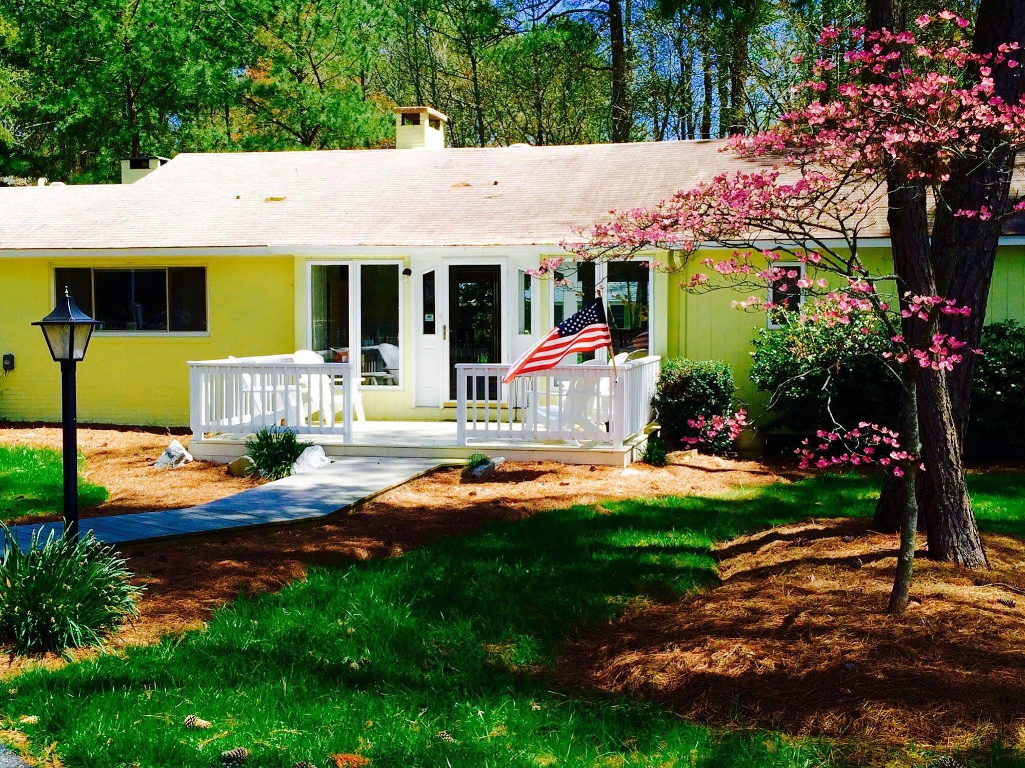 Meris Gardens B&B Bethany Beach Bagian luar foto